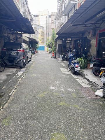 高雄前鎮透天拍賣-2
